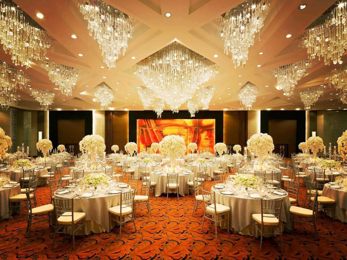 Sofitel Philippine Plaza Manila Hotel