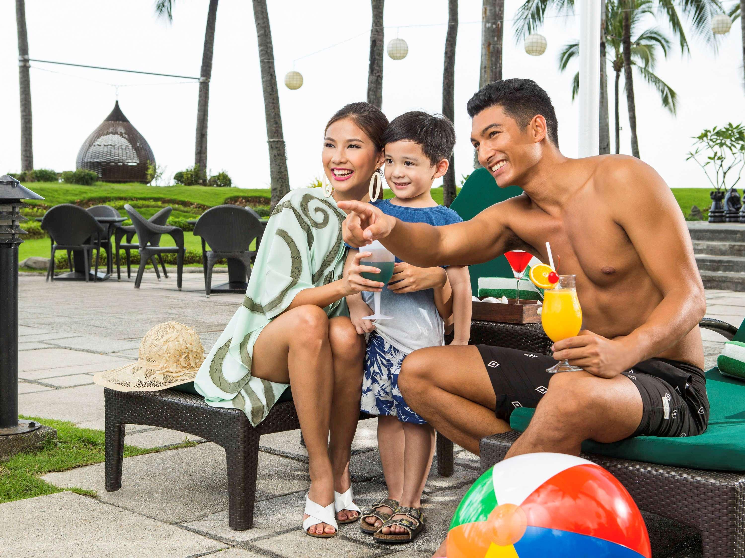 Hotel Sofitel Philippine Plaza Manila 5*