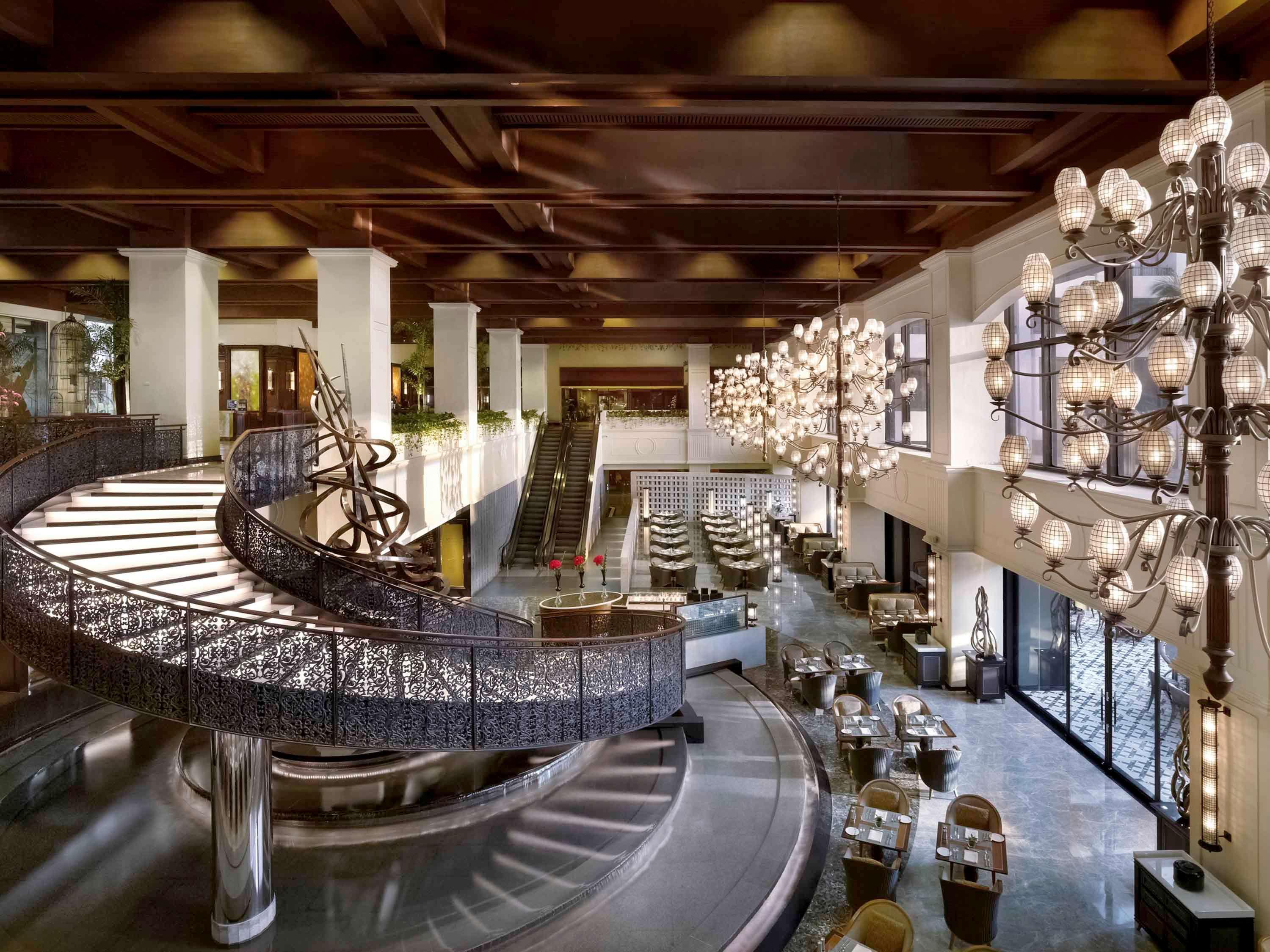 Sofitel Philippine Plaza Manila